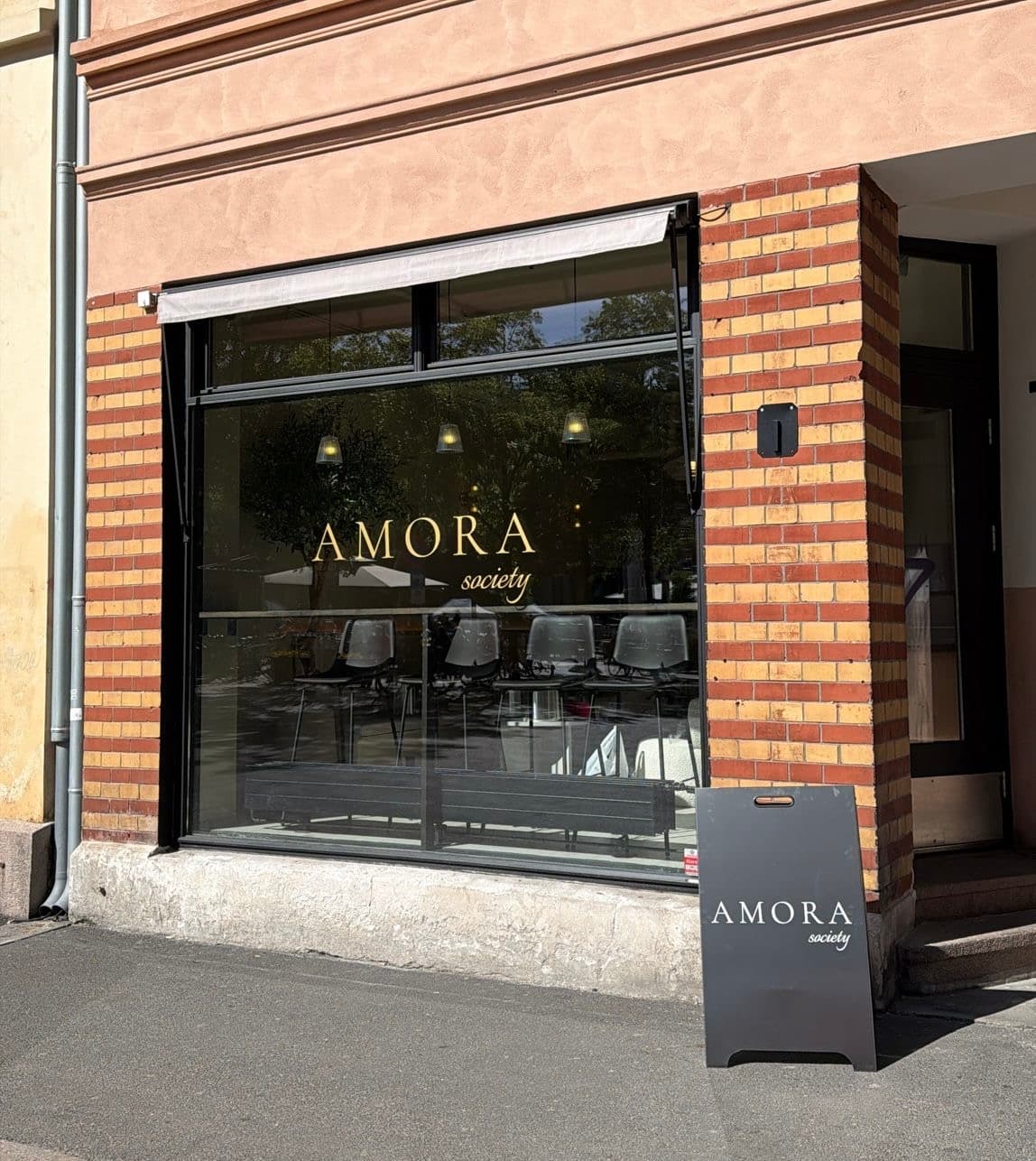 Amora Society storefront at Youngs Gate 9, Oslo